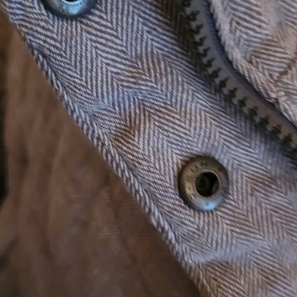 GAP Gray Quilted Vest - Picture 7 of 8